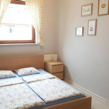 Apartament Karolka Platan 슈비노우이스쳬